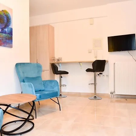 C&m * Καλαμάτα